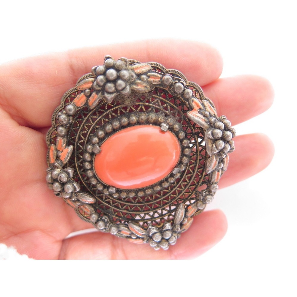 Vintage Czech Art Deco Nouveau Faux Coral Glass Floral Silver Plated Brooch Pin - Picture 2 of 4